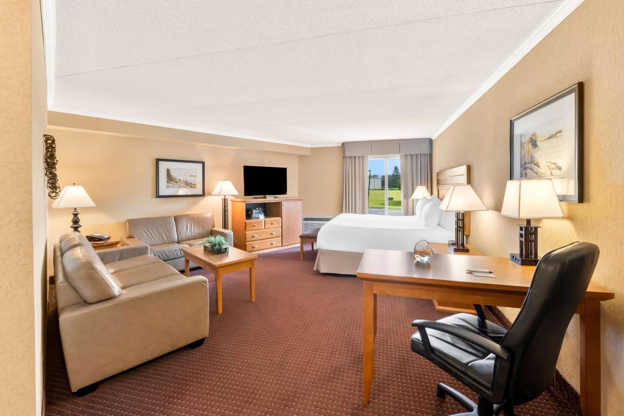 Best Western Plus Norwester Hotel & Conference Centre Thunder Bay Exterior photo